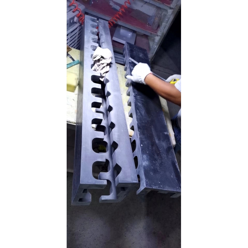 定位絕緣板/槽間板